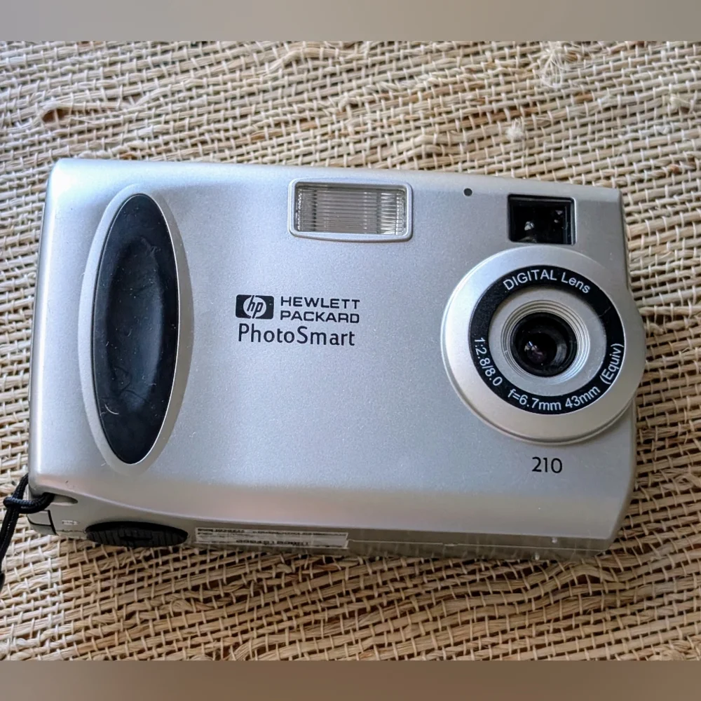 HP Photosmart 210 Digital Camera